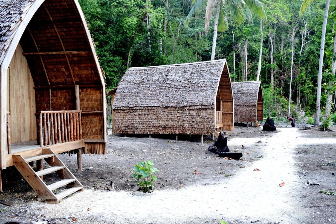 Tanjung Kalemo Resort Batudaka ภายนอก รูปภาพ